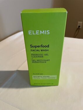 ELEMIS Superfood Facial Wash - 6.7 Ounces